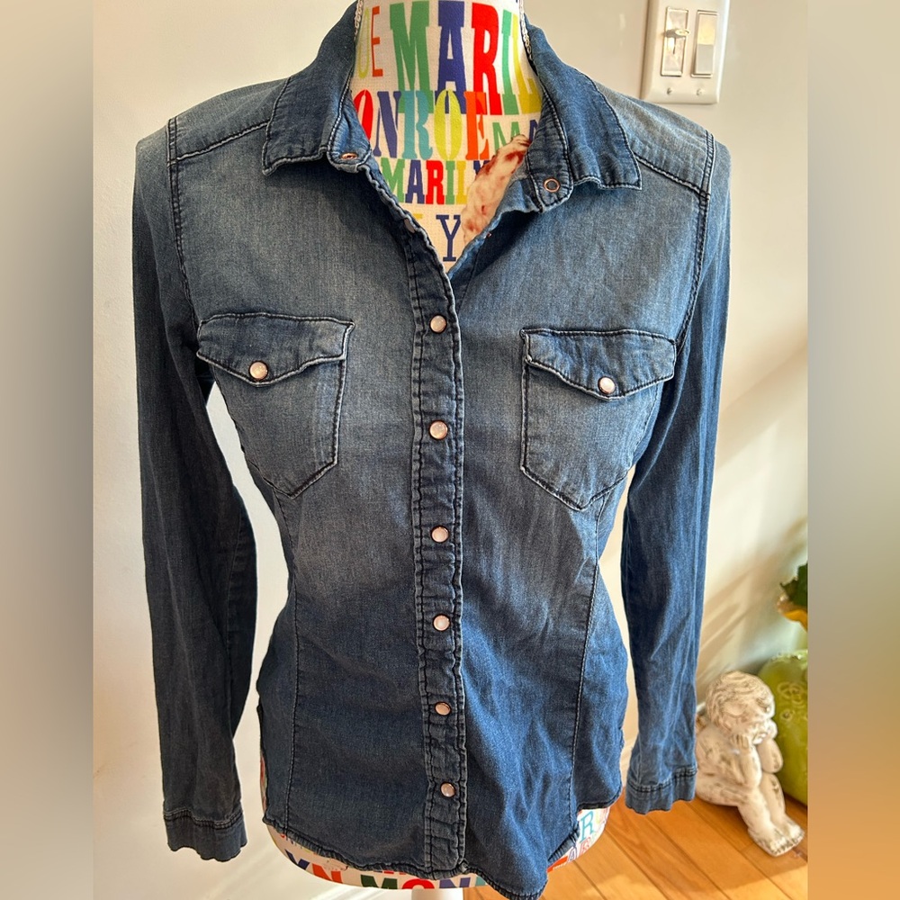 Stylish Blue Denim Shirt with Pearl Snaps